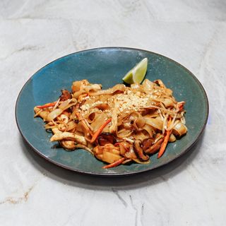 Pad thai z kurczakiem