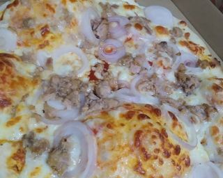 Pizza Tono E Cipolla F