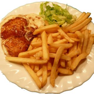 PECHUGA DE POLLO Y PAPAS FRITTA