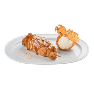 Хрусткий яблучний штрудель в карамельній глазурі (130/100г)