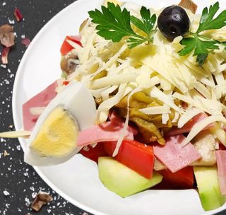 Овчарска салата (400г)