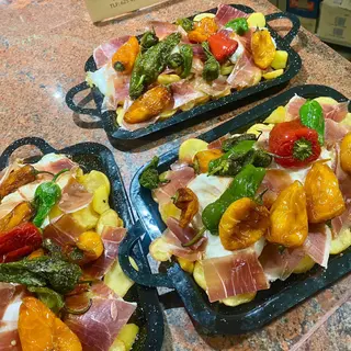 Huevos rotos con jamón ibérico