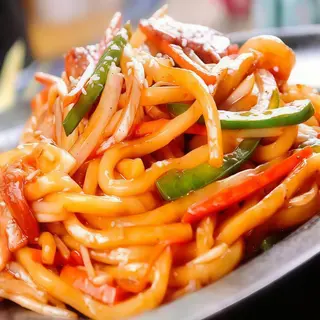 30C. Udon teriyaki con pollo