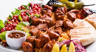 Kuzu şIş tabak piatto agnello