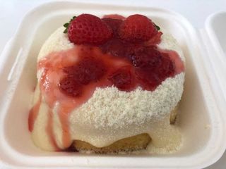 Mini Vulcao, sabor Ninho com morango 