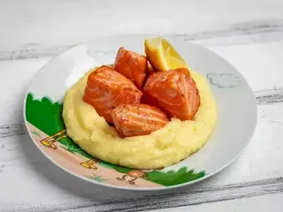 ДМ Філе лосося з картопляним пюре (180/15g)