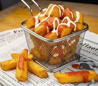 Patatas Fritas Corte Bravas