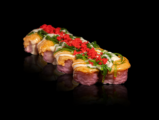 Теплий запечений рол з креветкою та хіяшами