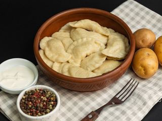 Вареники з картоплею (300 грам) (300g)