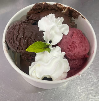 Profiterol cu inghetata