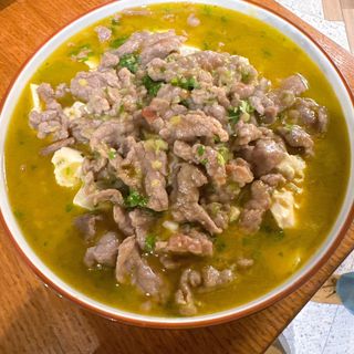 320	青椒豆花牛肉（辣辣）	Brasied beef with peppers and bean cord