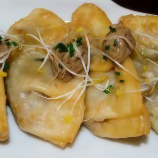 Gyozas de rabo de toro