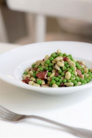 Ensalada de la habitas y jamón ibérico