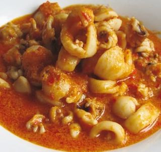 Calamari in salsa piccante