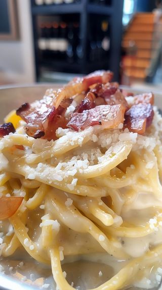 Mezze maniche gricia