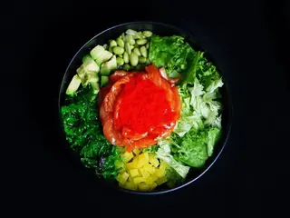 Bowl z łosośiem (470g)