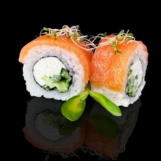 Рол Філадельфія з лососем (220г)