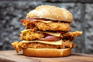 Chicken burger triplo