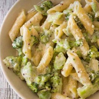 Penne cu broccoli