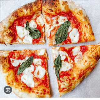 6. Pizza Mediterránea