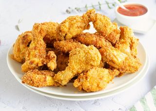 Menú Pollo Broaster De 10
