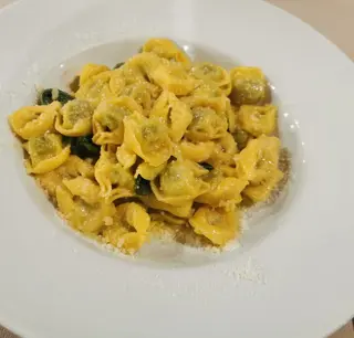 Ravioli cu spanac și brânză proaspătă