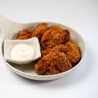 Aripioare crispy picante (produs congelat)