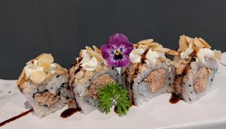 50. Uramaki sumomaki