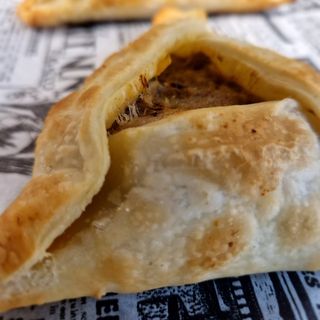 Empanada Clásica De Carne Árabe