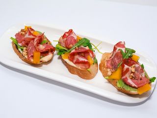 Брускети з шинкою Коппа (190г)