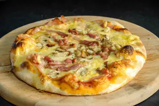 Pizza Carbonara