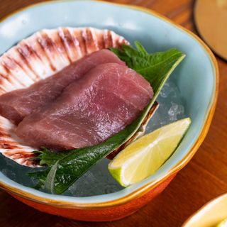 Sashimi di tonno
