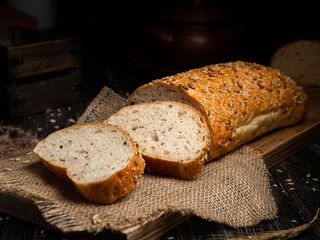 Хліб зерновий (60г)