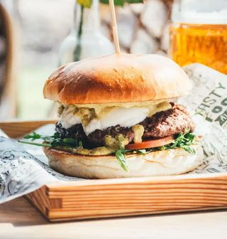 00. BURGER BURRATA