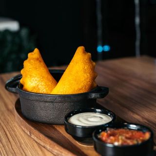 > EMPANADAS COLOMBIANAS (2 Uds)