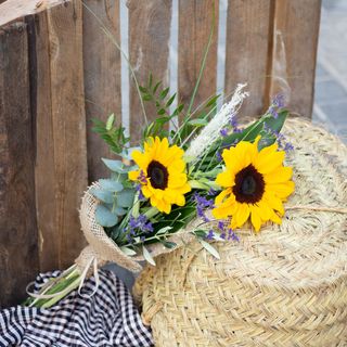 Arreglo de girasoles