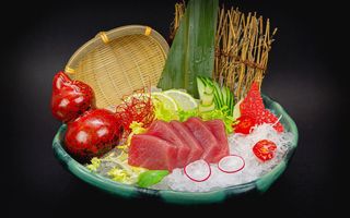 A002 - Sashimi maguro 4 pezzi