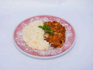 Șnițel de porc cu tăiței