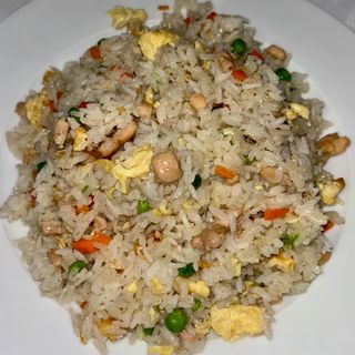 Arroz frito con pollo