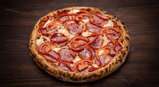 Піца салямі Наполі з Чеддером (32см)