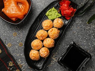 Запечений рол з лососем (290g)