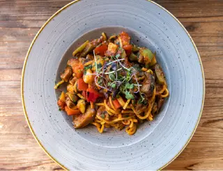 Pasta Fresca Con Salsa Vegetariana