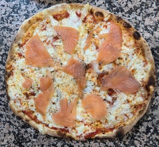 Pizza Salmone (32 Cm.)