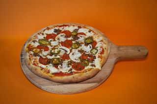 Pizza Hot (27 Cm.)