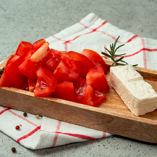 Салата Домати с бяло сирене (200г)