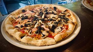 Pizza Siciliana (30 Cm. A 33 Cm.)