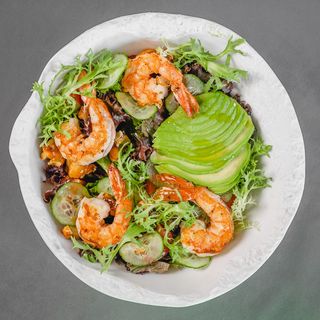 Салат з креветками та кеш'ю (290г)