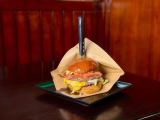 Бургер «Prestige» яловичина