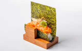 Handroll Sake Avocado