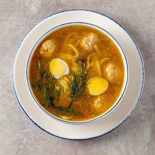 Куриный бульон с лапшой и яйцом (250г)